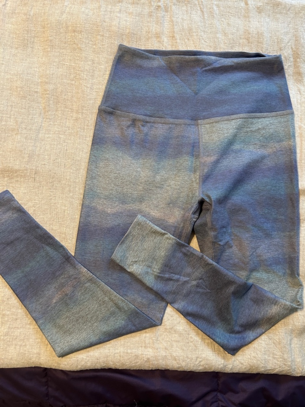 Women’s High-Waisted watercolor waves Leggings - size L
